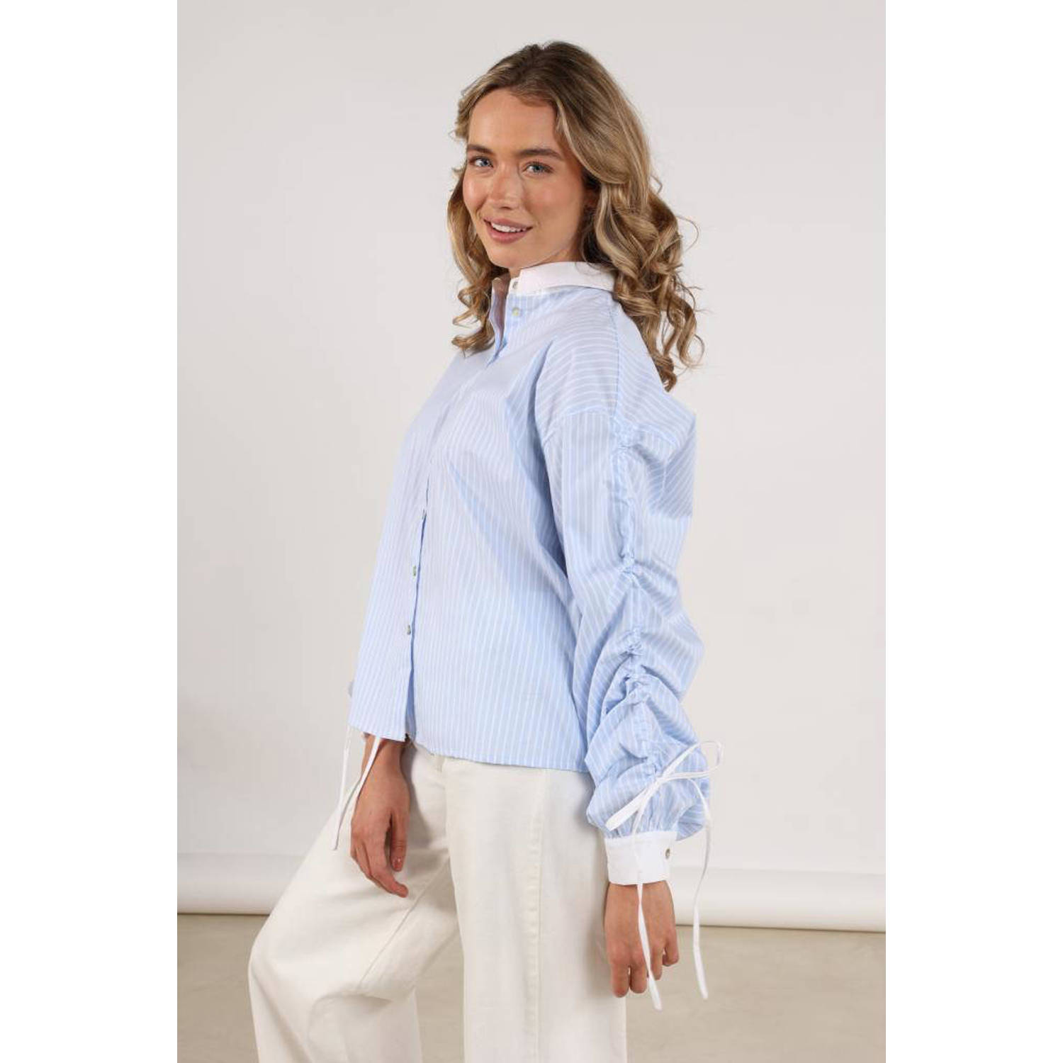 NUKUS blouse lichtblauw
