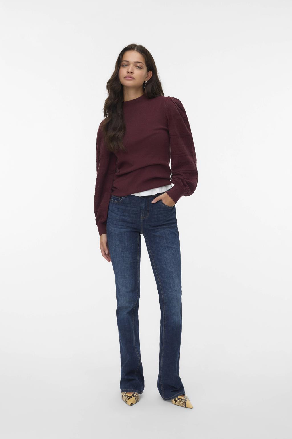 Donkerrode dames VERO MODA gebreide trui van viscose met effen, lange mouwen, ronde hals en borduursels