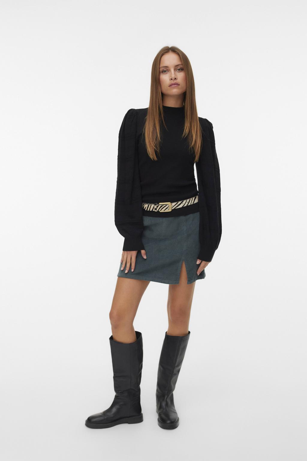Zwarte dames VERO MODA gebreide trui van viscose met effen, lange mouwen, ronde hals en borduursels