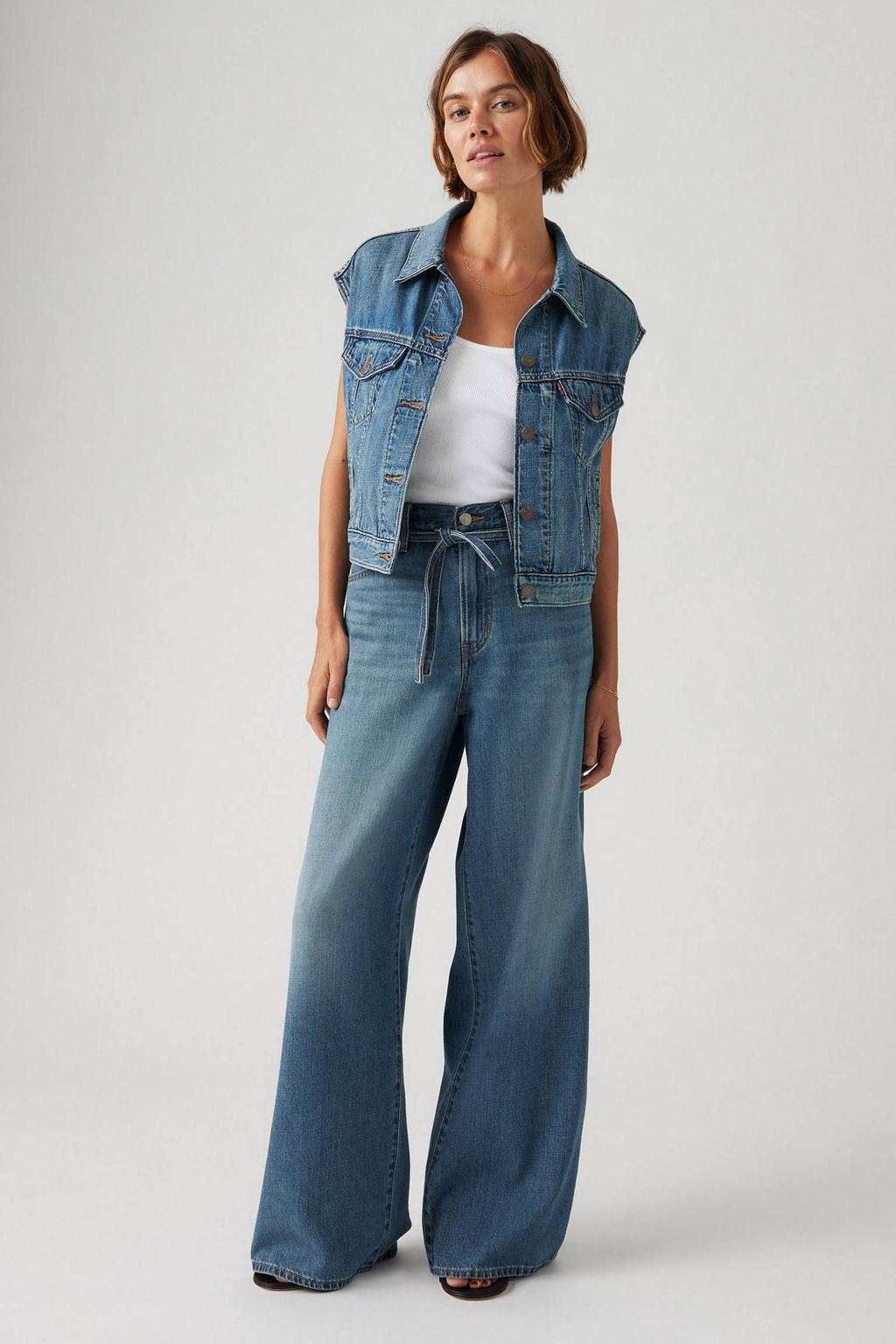 Medium blue denim dames Levi's high waist wide leg jeans van denim met rits- en knoopsluiting en effen