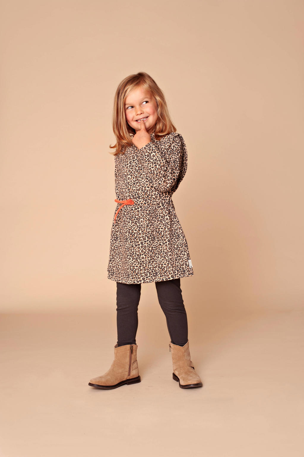 Bruin en beige meisjes Stains&Stories korte jurk van stretchkatoen met dierenprint, lange mouwen en ronde hals