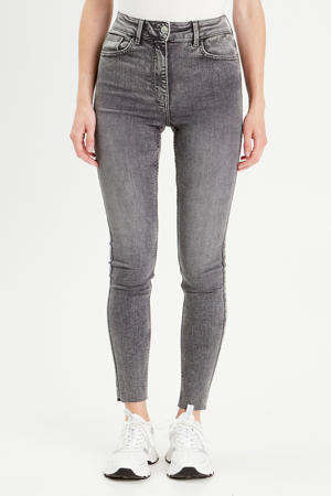 skinny jeans grey