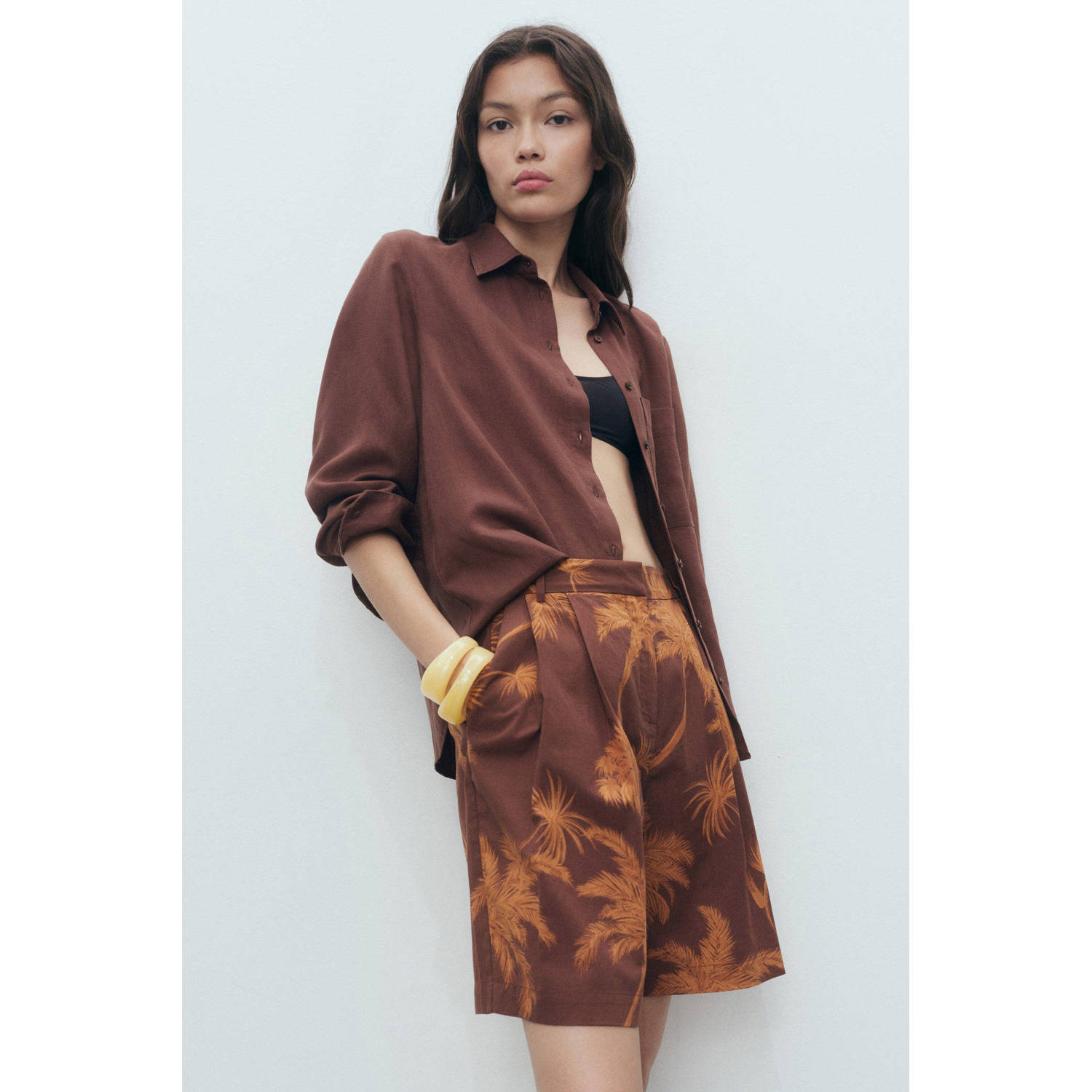 Mango straight regular waist casual short bruin