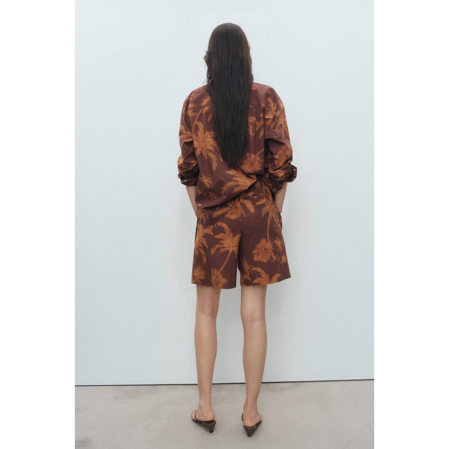 Mango straight regular waist casual short bruin