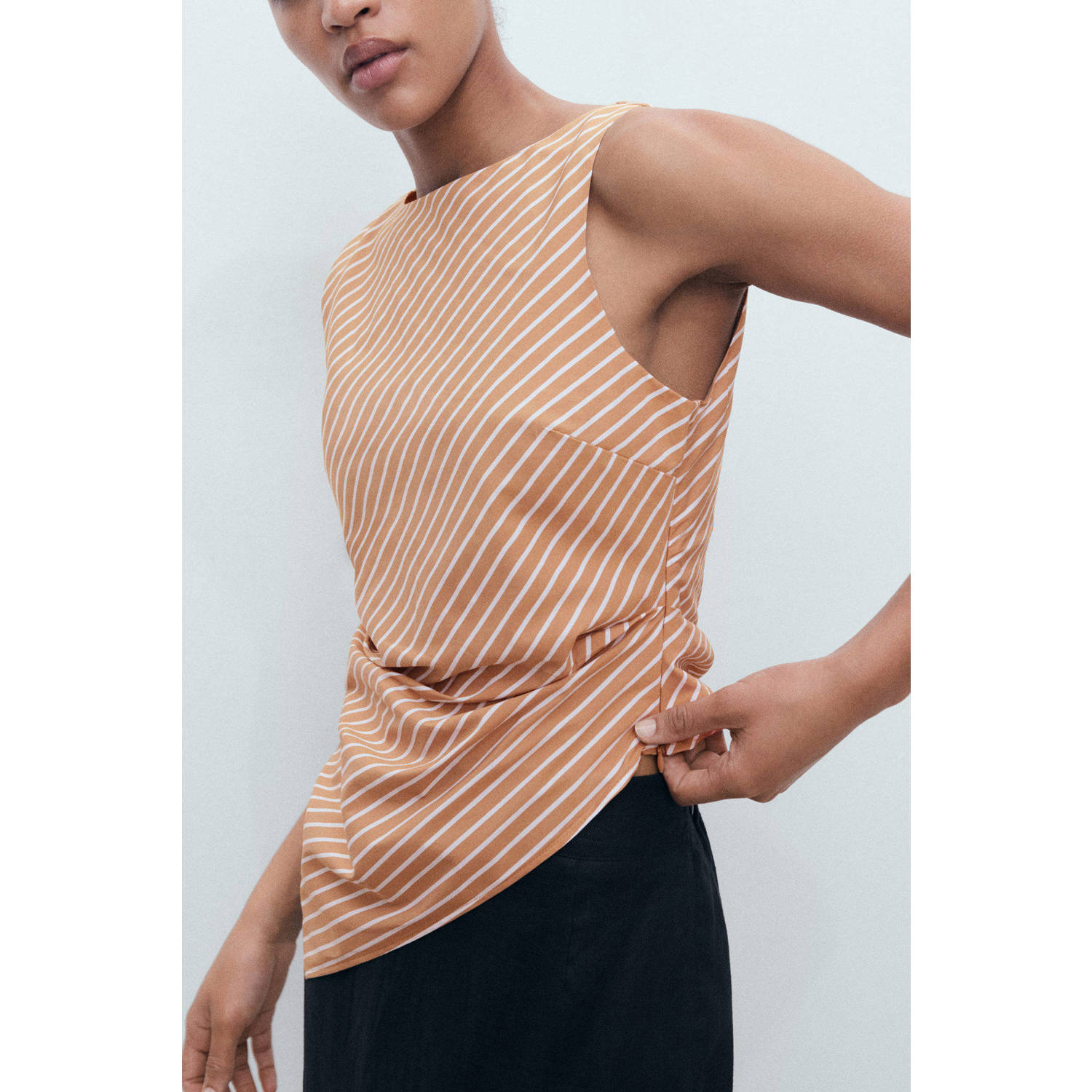 Mango top bruin