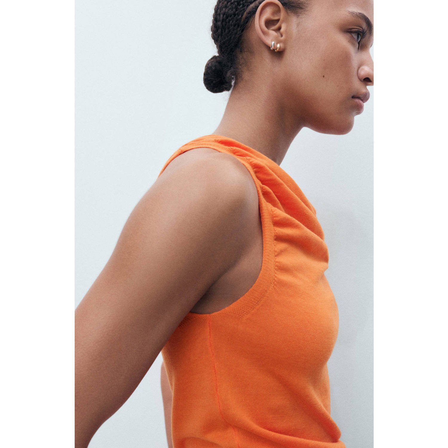 Mango mouwloze top oranje