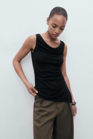 mouwloze top zwart