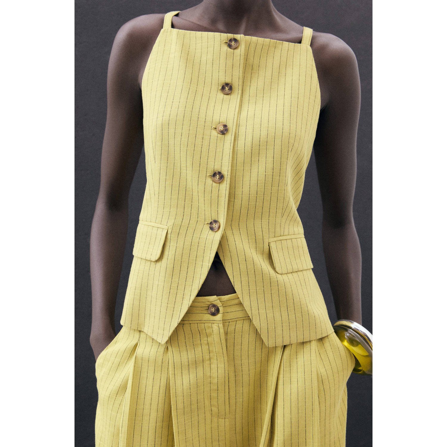 Mango gilet geel