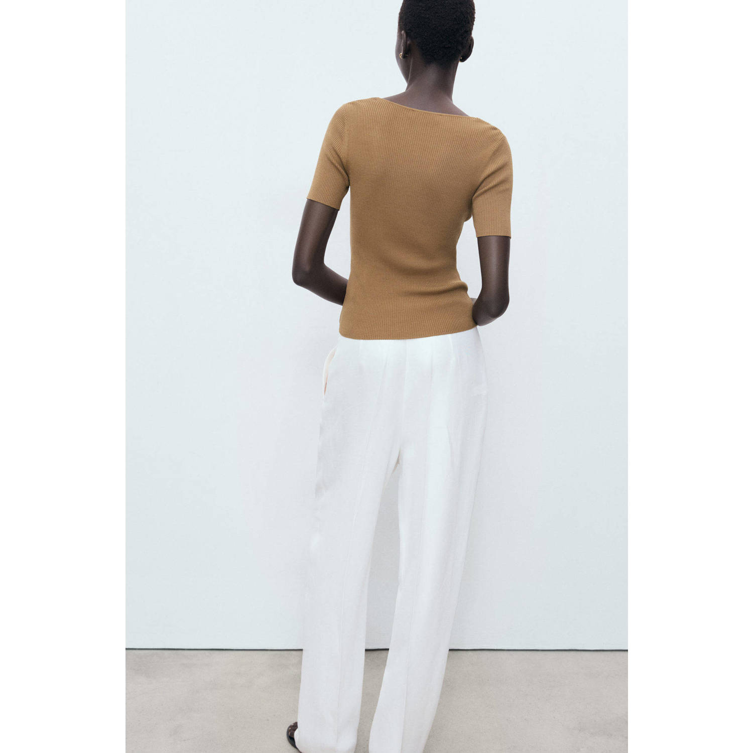 Mango gebreid vest camel