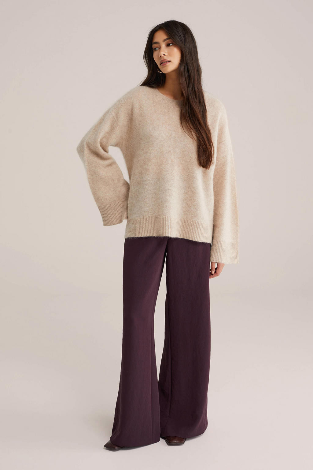 Beige dames WE STUDIO gebreide trui van wol met effen, lange mouwen en ronde hals