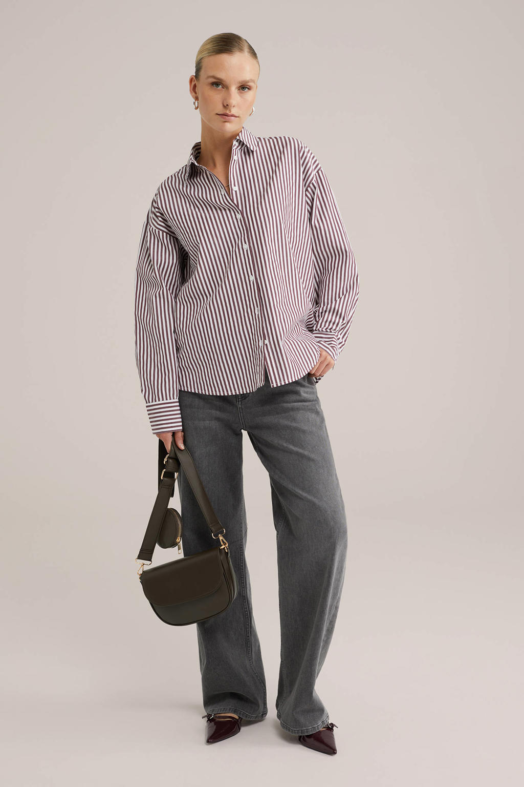 Rood en witte dames WE Fashion blouse van polyester met strepenprint, lange mouwen, klassieke kraag en knoopsluiting