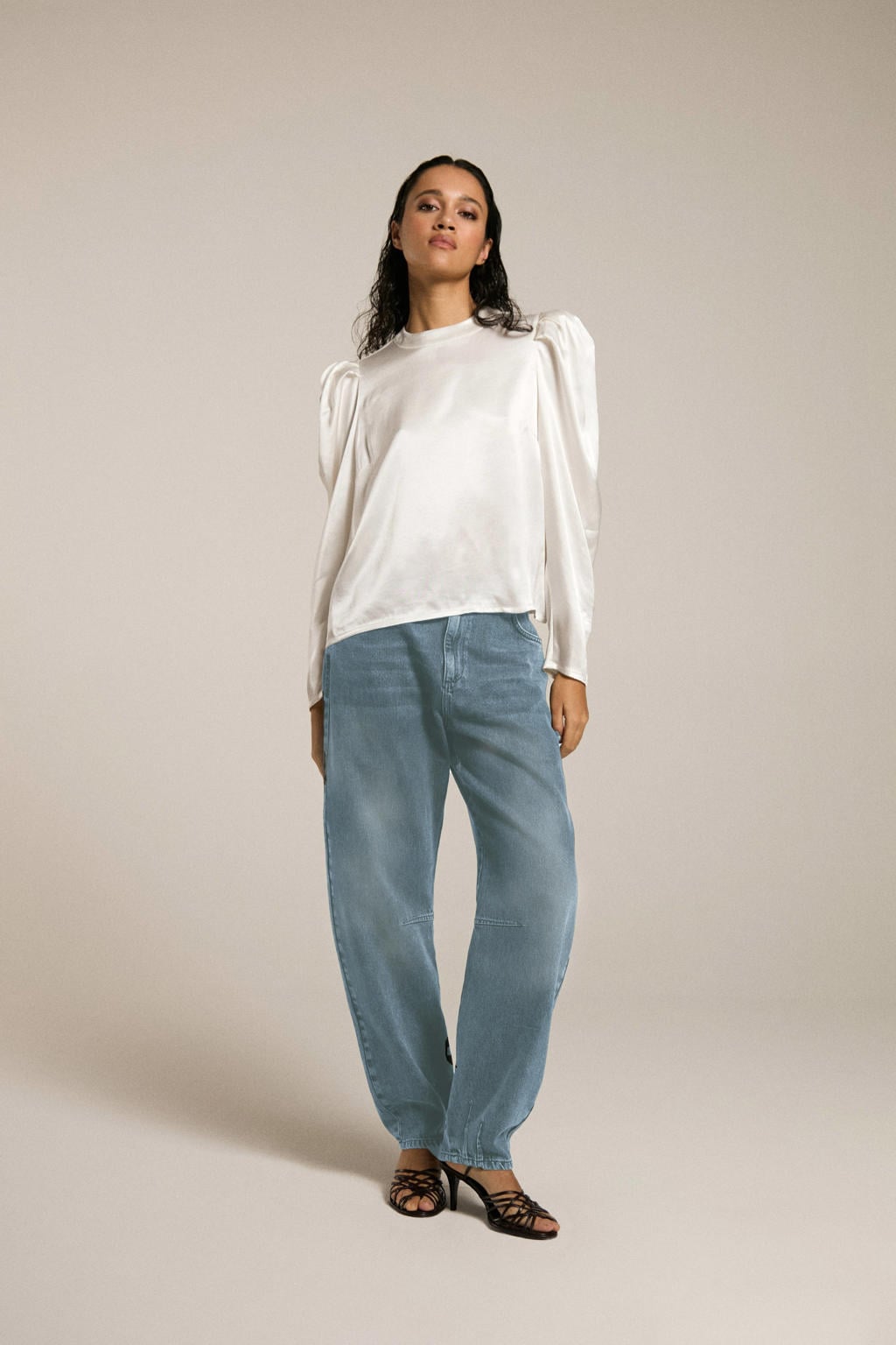 Light blue denim dames Homage to Denim barrel jeans met regular waist, rits- en knoopsluiting en effen