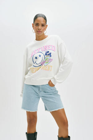 sweater wit