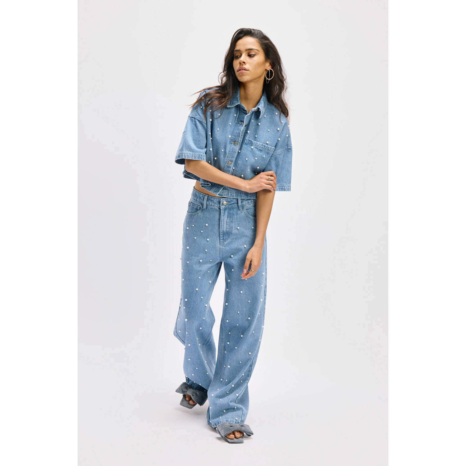 Refined Department high waist wide leg jeans medium blue denim met parels