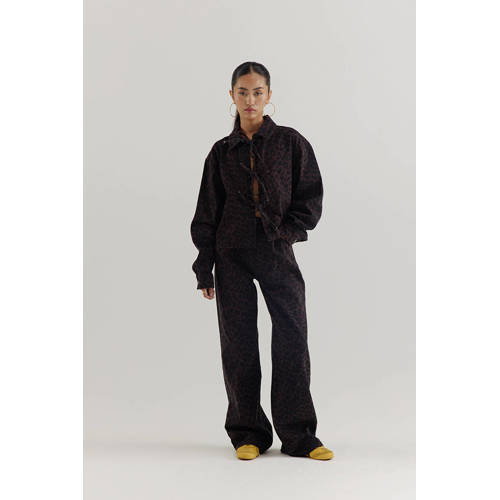 HARPER & YVE wide leg jeans met panterprint bruin afbeelding