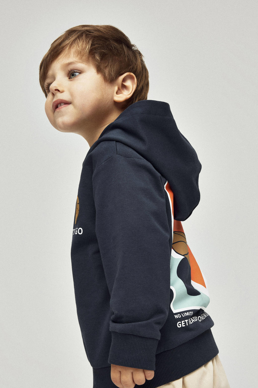 Donkerblauwe jongens NAME IT MINI hoodie van sweat materiaal met backprint, lange mouwen en capuchon