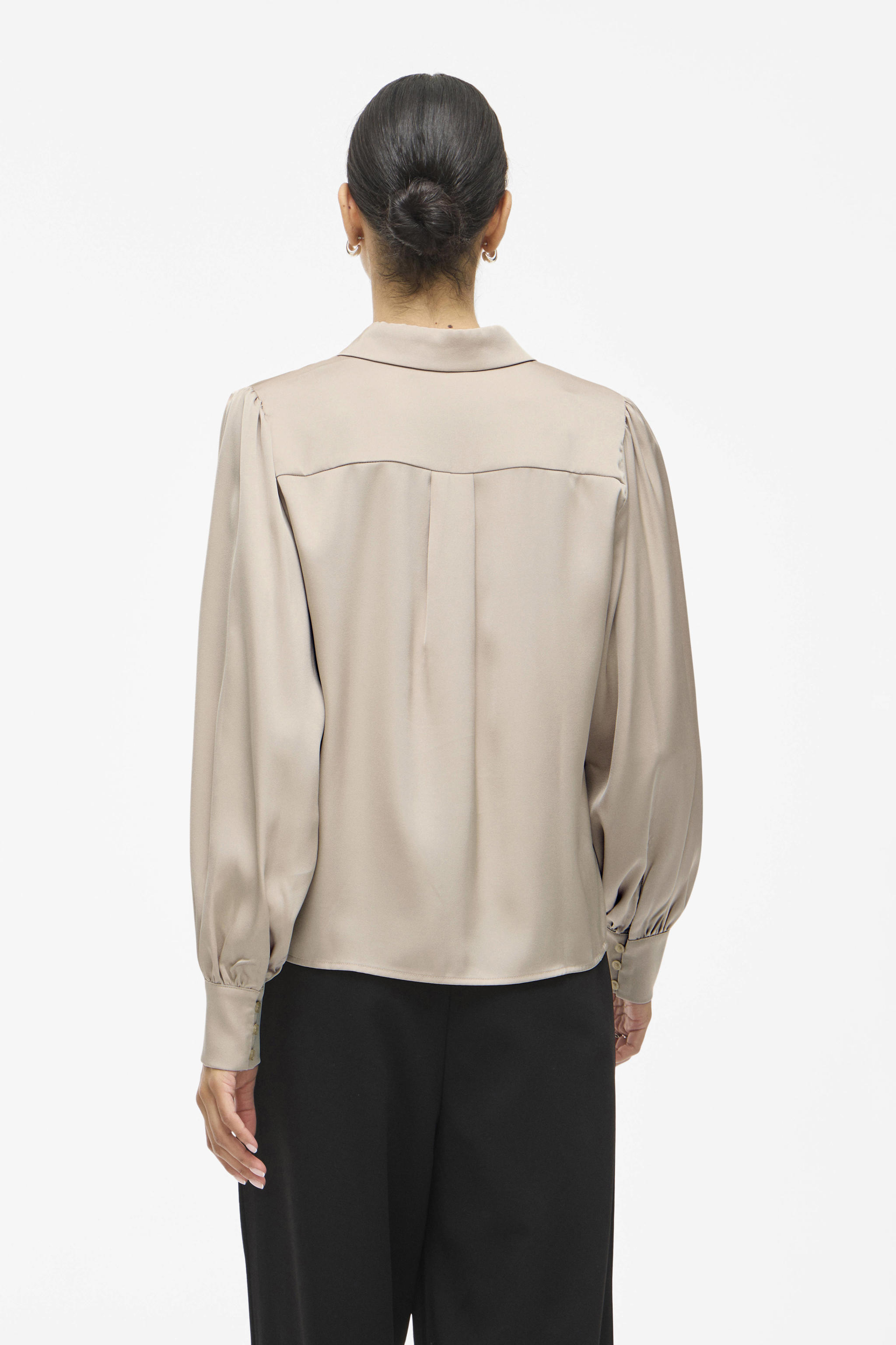 Zeagoo dames satijn blouse V-hals casual satijn blouses casual zijden blouse top tops lange mouwen tuniek hemd, Groen, S Zeagoo dames satijn blouse V-hals casual satijn blouses casual zijden blouse top tops lange mouwen tuniek hemd, Groen, S