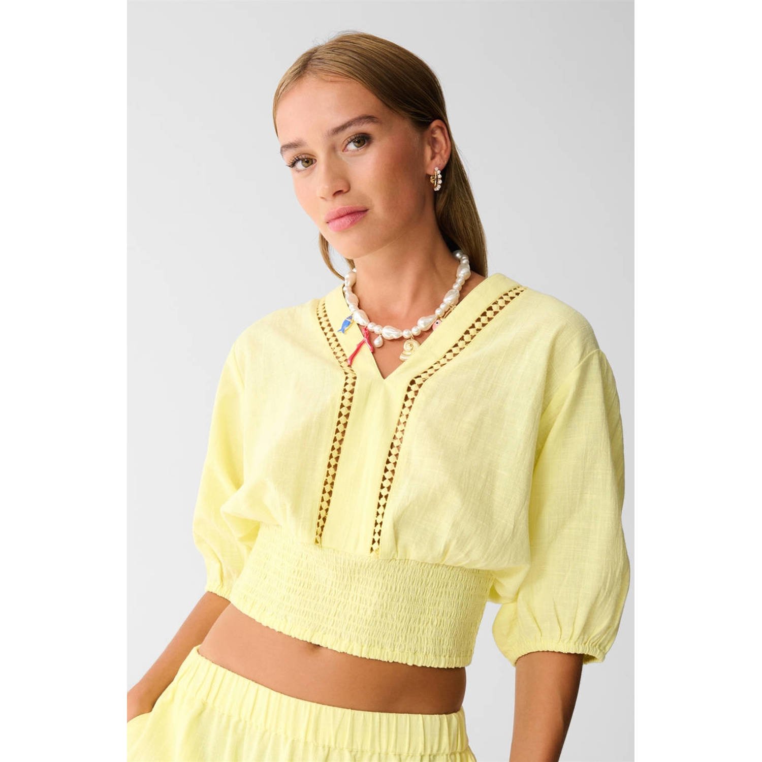 Shoeby croptop lichtgeel
