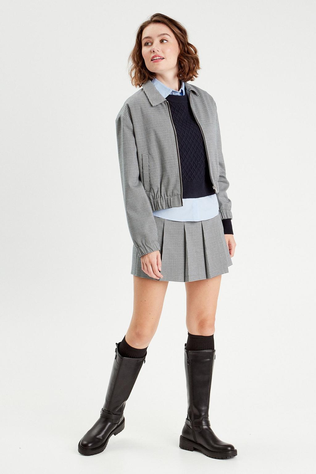 Marineblauw, marine en lichtblauwe dames Cache Cache gebreide trui blauw van polyester met effen, lange mouwen, klassieke kraag en knoopsluiting