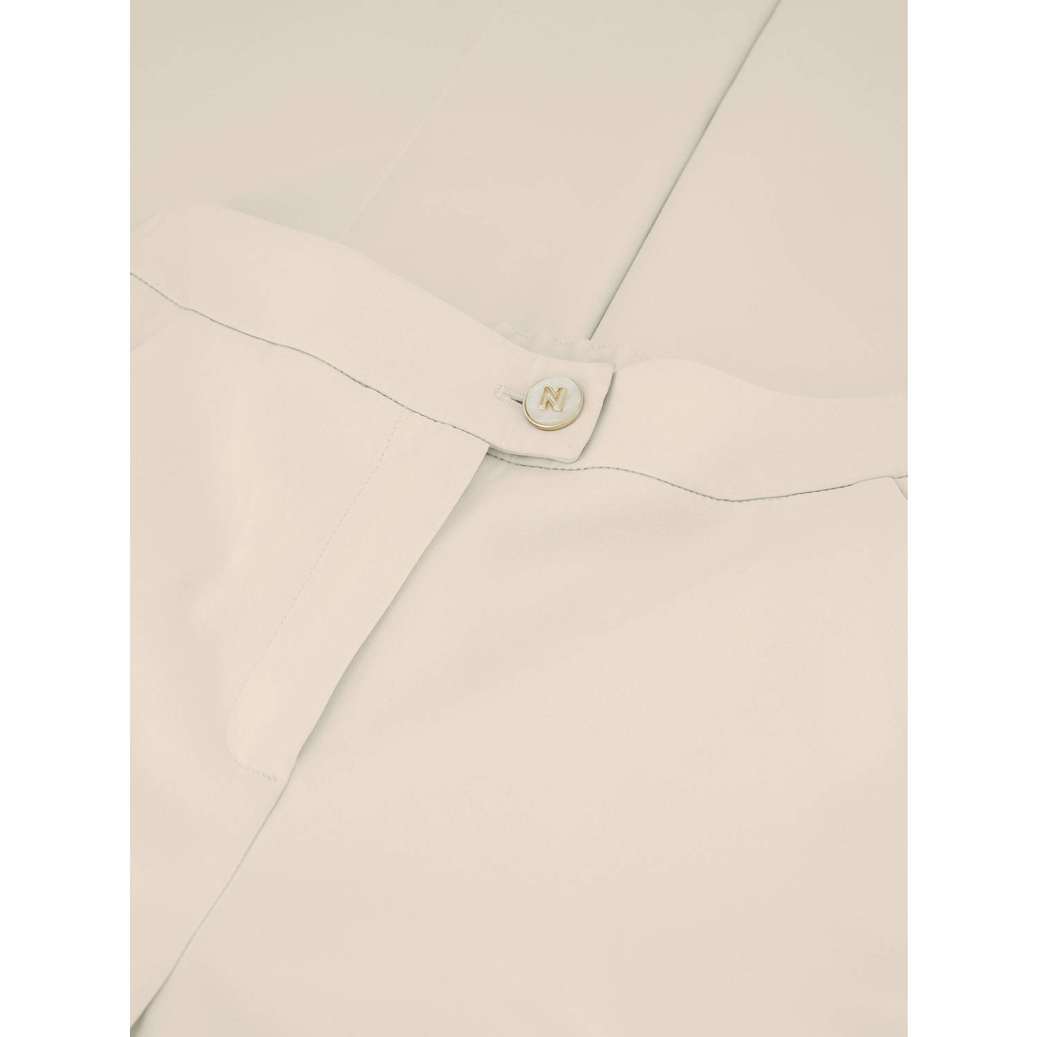NIKKIE straight high waist broek crème