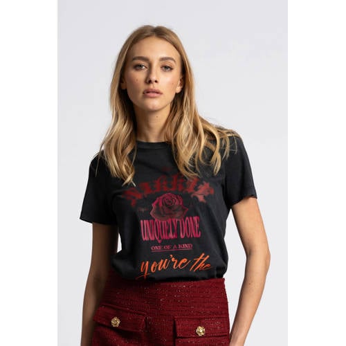 NIKKIE X Franka Vedder T-shirt zwart afbeelding