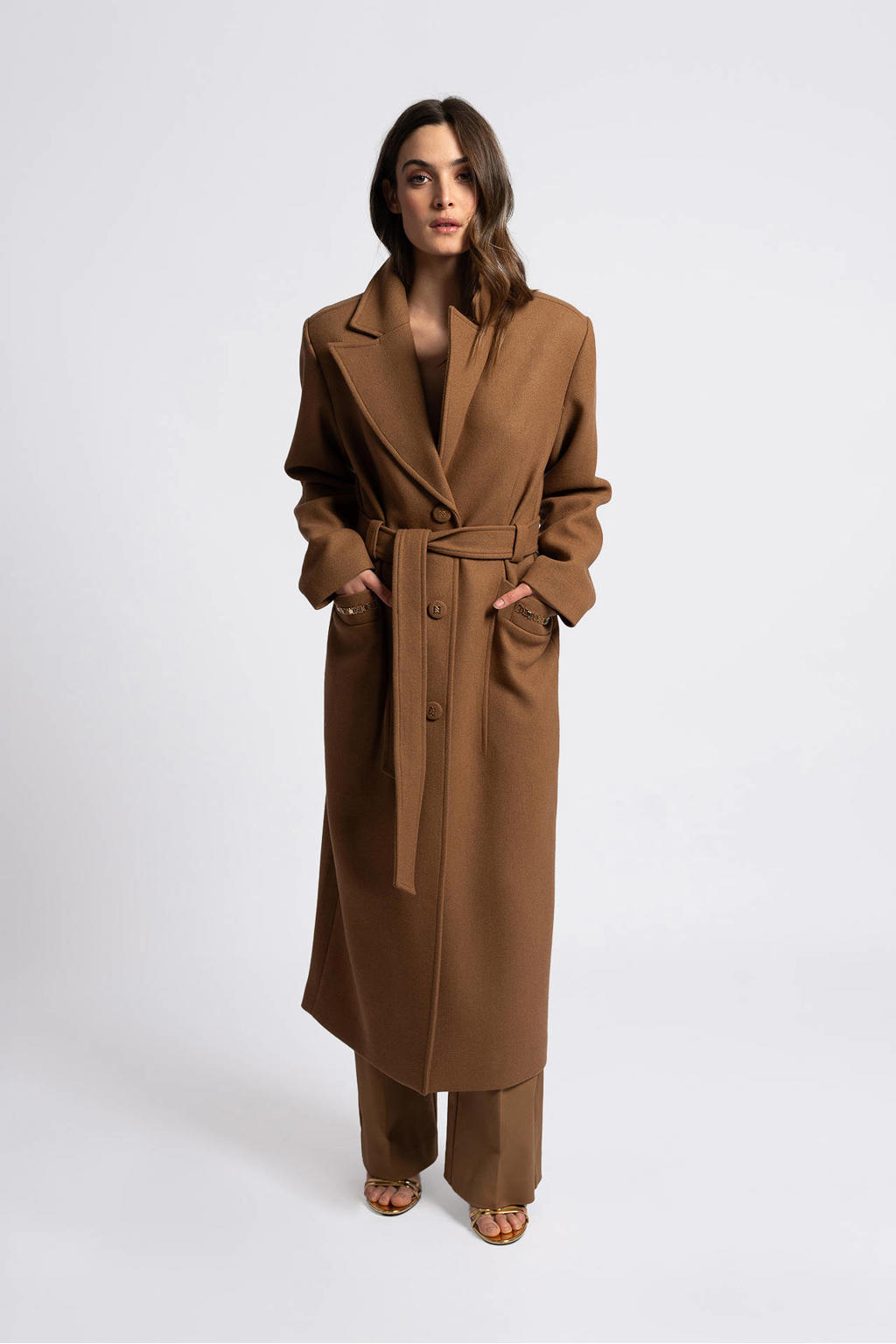 Bruine dames NIKKIE manteljas van polyester met effen, lange mouwen, reverskraag en knoopsluiting