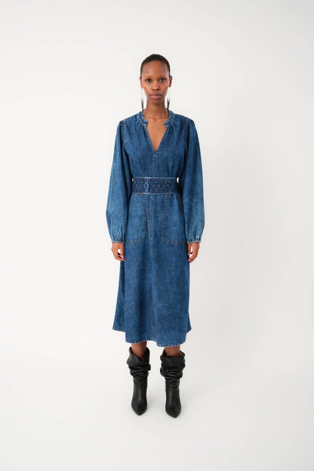 Blauwe dames Lollys laundry spijkerjurk van denim met effen, lange mouwen, V-hals en knoopsluiting