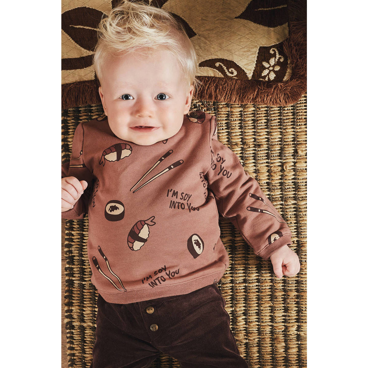 Z8 newborn sweater Ramy bruin