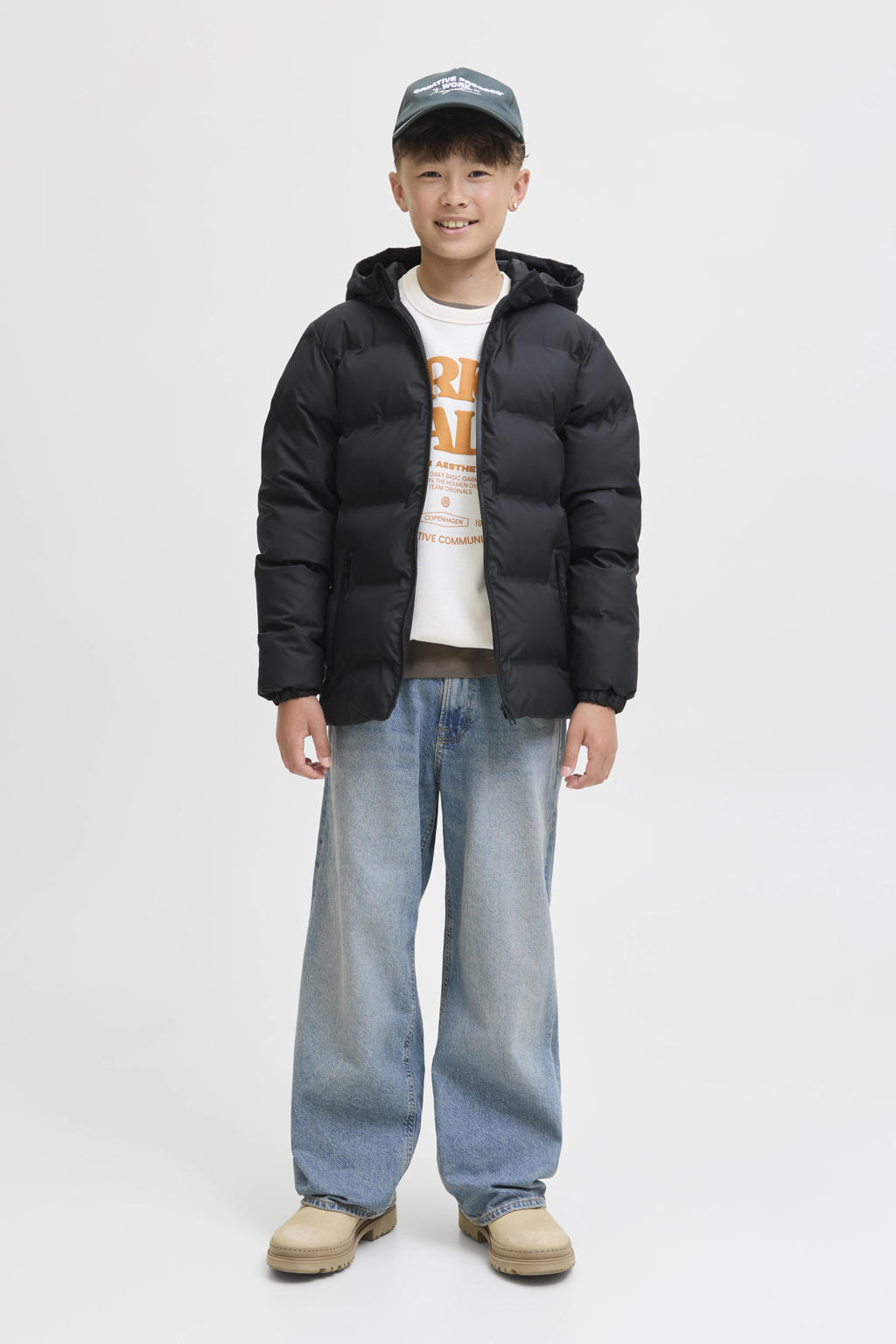 Zwarte jongens JACK & JONES JUNIOR gewatteerde jas van polyester met effen, lange mouwen, capuchon, ritssluiting en coating