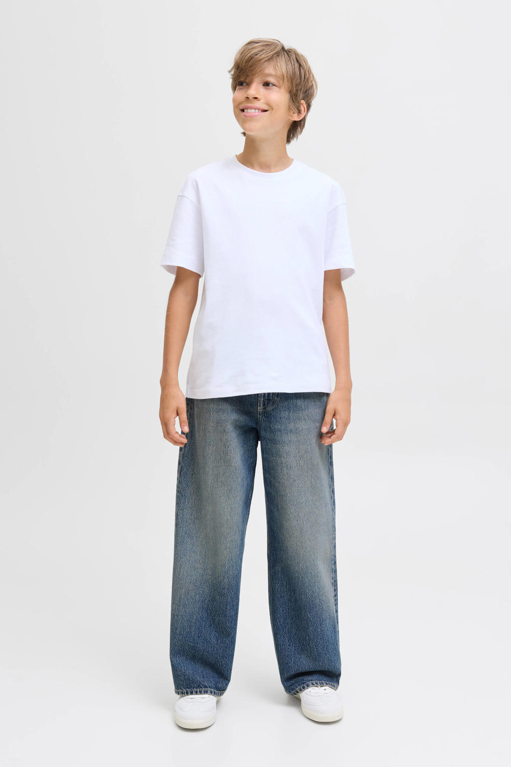 Medium blue denim jongens JACK & JONES JUNIOR high waist wide leg jeans van denim met rits- en knoopsluiting en effen