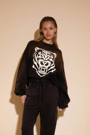sweater bruin