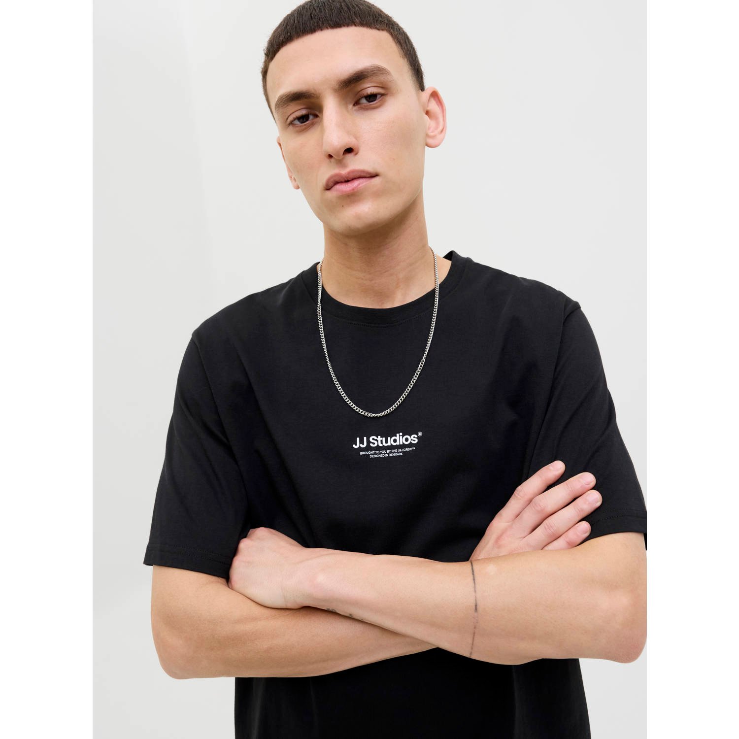 JACK & JONES ESSENTIALS relaxed T-shirt zwart