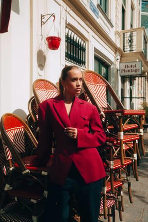 getailleerde blazer donkerrood