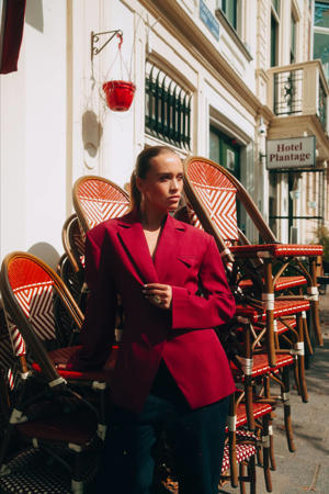getailleerde blazer donkerrood
