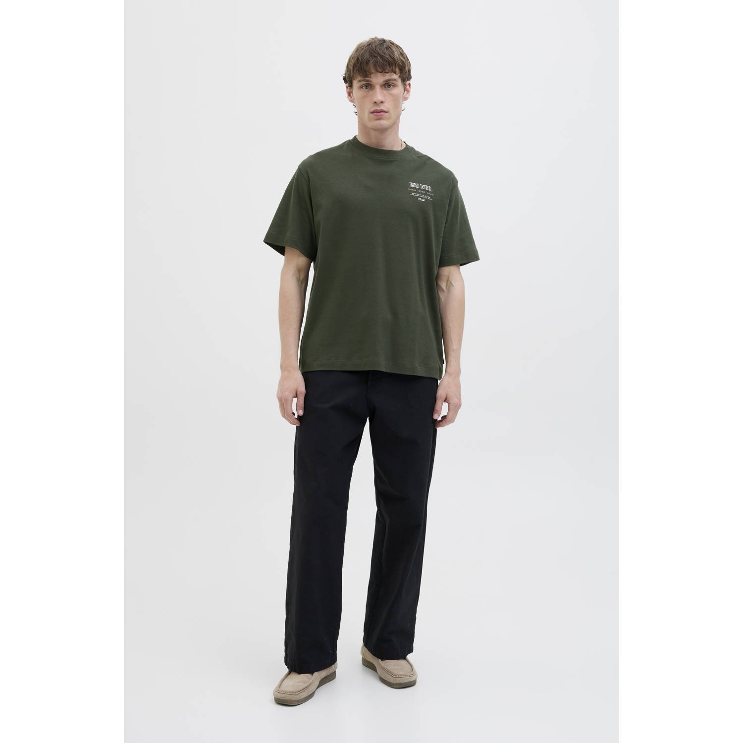 JACK & JONES ESSENTIALS loose T-shirt donkergroen