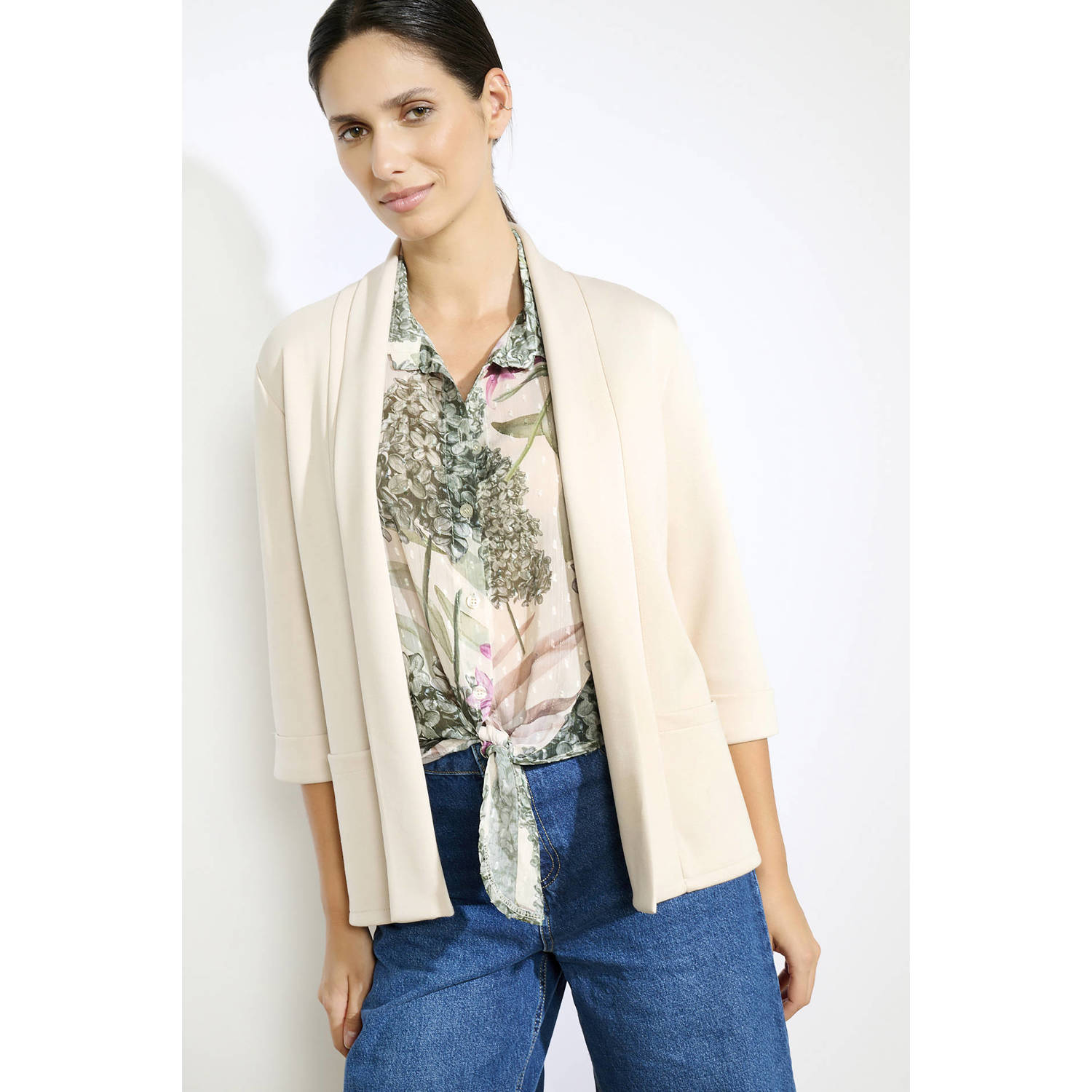 LOLALIZA cropped blazer beige