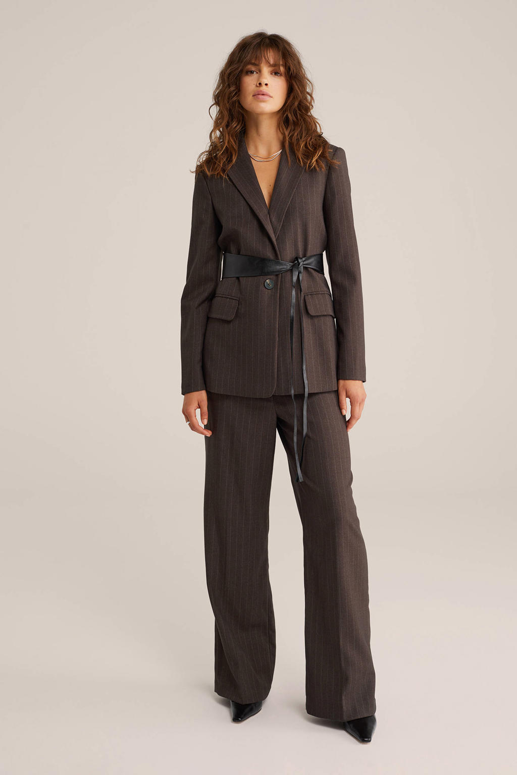 Bruine dames WE Fashion regular blazer van polyester met effen, lange mouwen, reverskraag en knoopsluiting