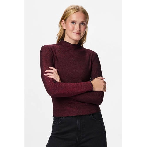 PIECES top donkerrood met lurex afbeelding