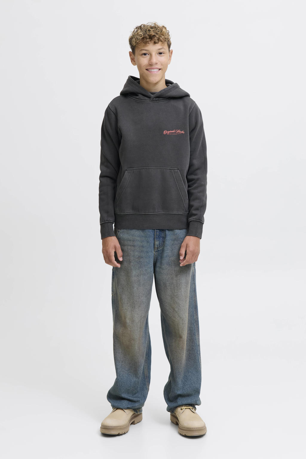 Zwarte jongens JACK & JONES JUNIOR hoodie van sweat materiaal met printopdruk, lange mouwen en capuchon