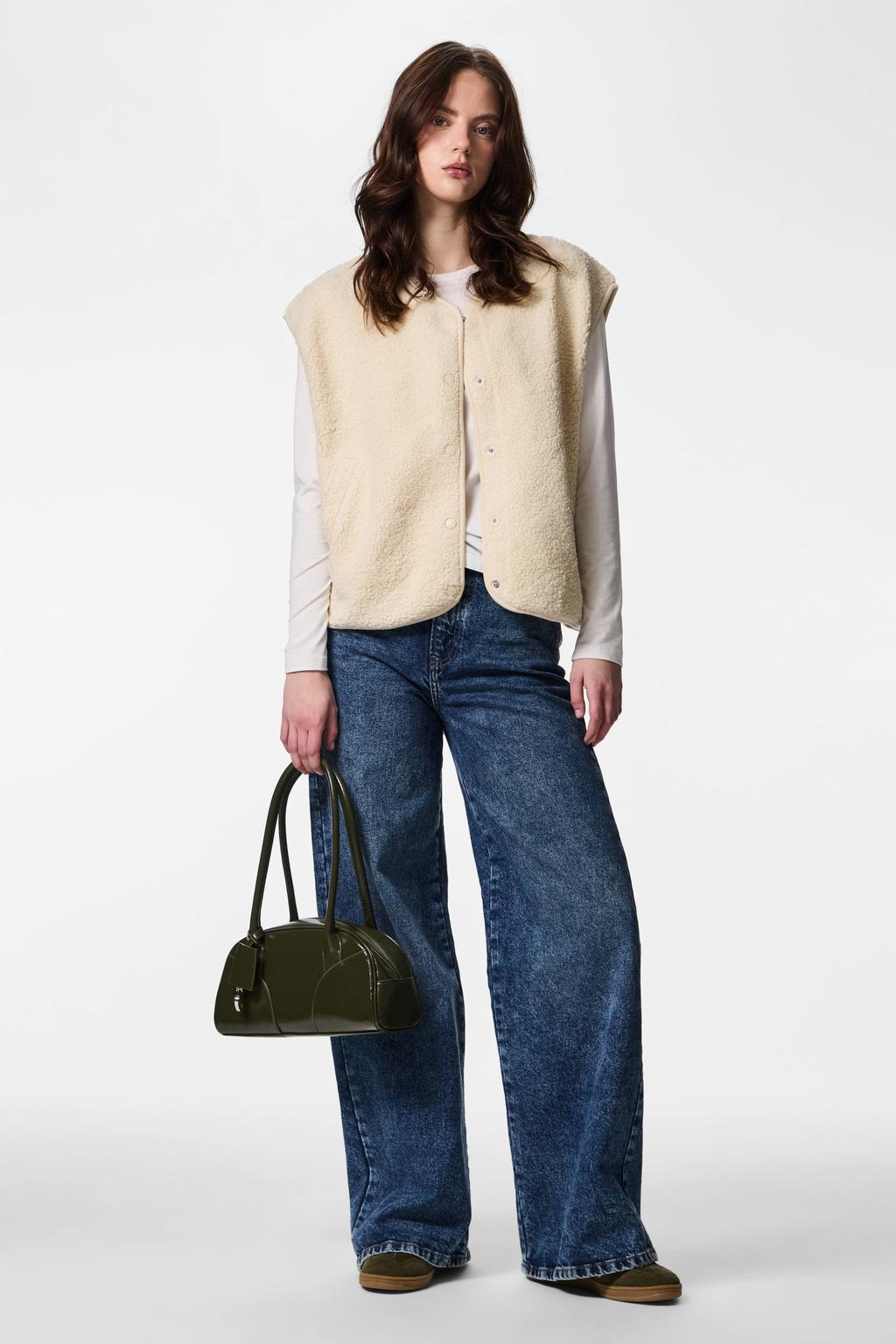 Ecru dames PIECES teddy gilet met effen, reverskraag en drukknoopsluiting