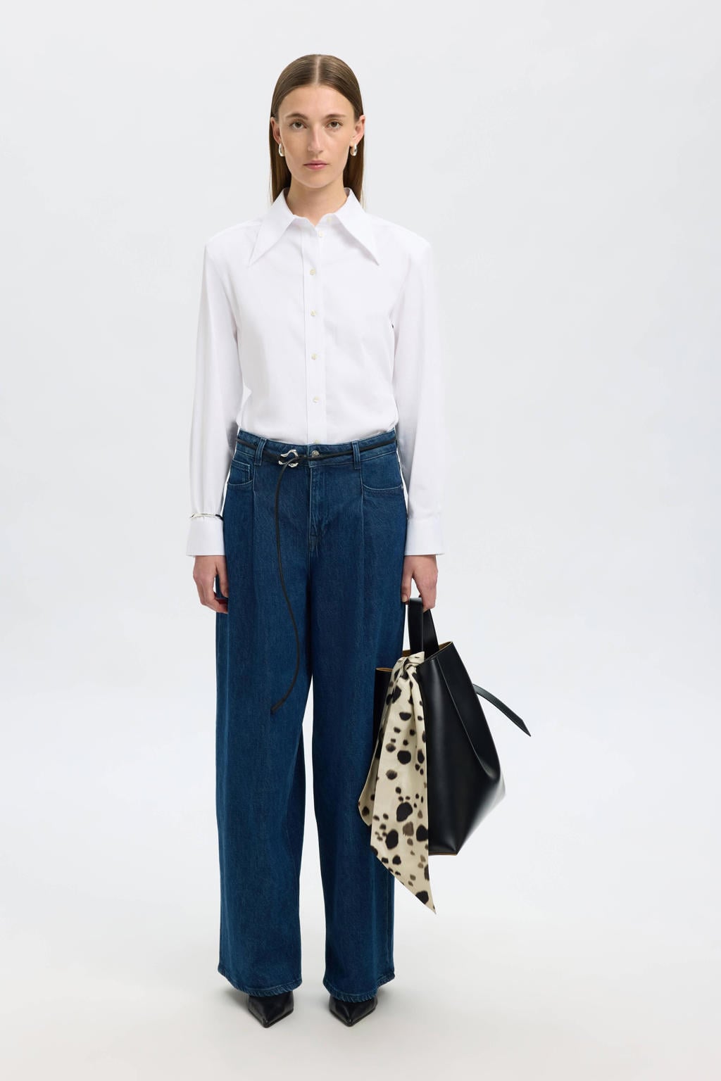Dark blue denim dames Selected high waist wide leg jeans dark blue van denim met rits- en knoopsluiting en effen