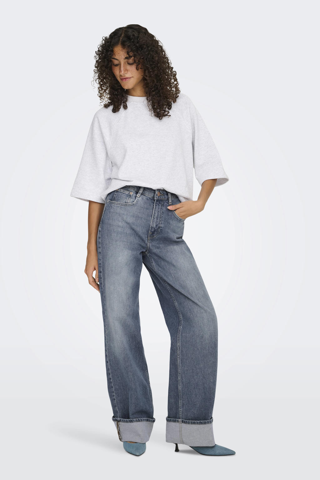 Medium blue denim dames ONLY high waist wide leg jeans van denim met rits- en knoopsluiting en effen