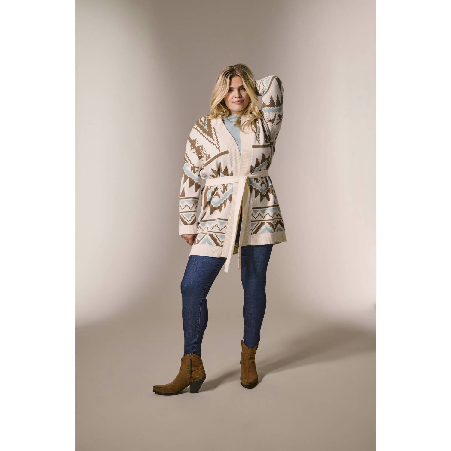 ONLY CARMAKOMA sweatvest ecru