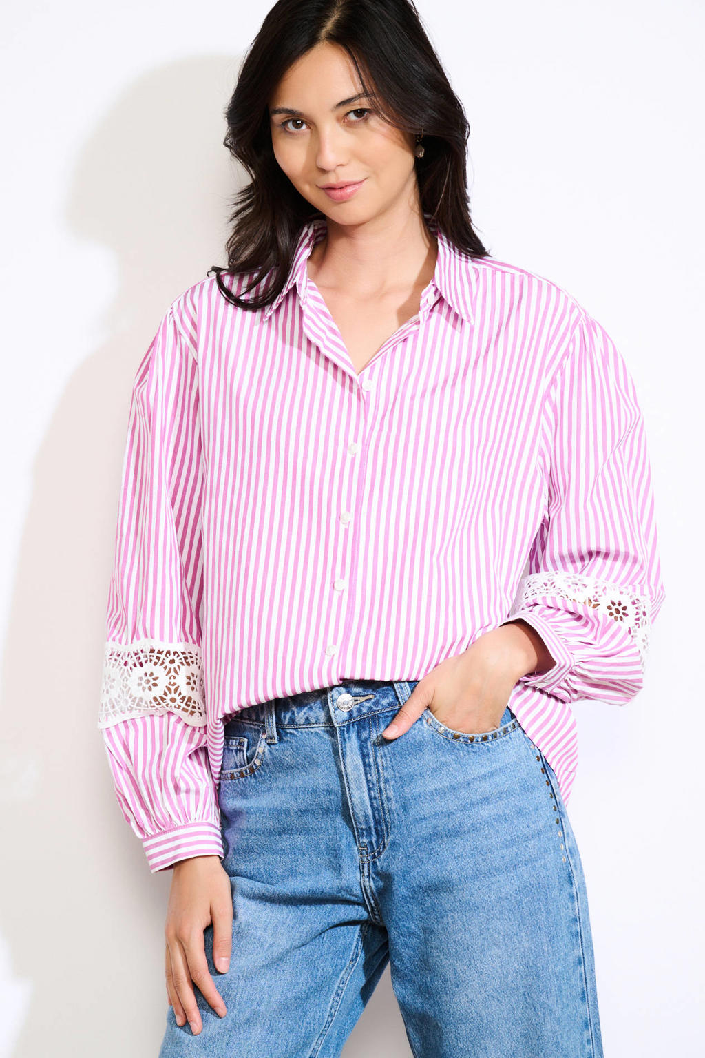 Roze en ecru dames LOLALIZA blouse broderie van katoen met strepenprint, lange mouwen, klassieke kraag en knoopsluiting