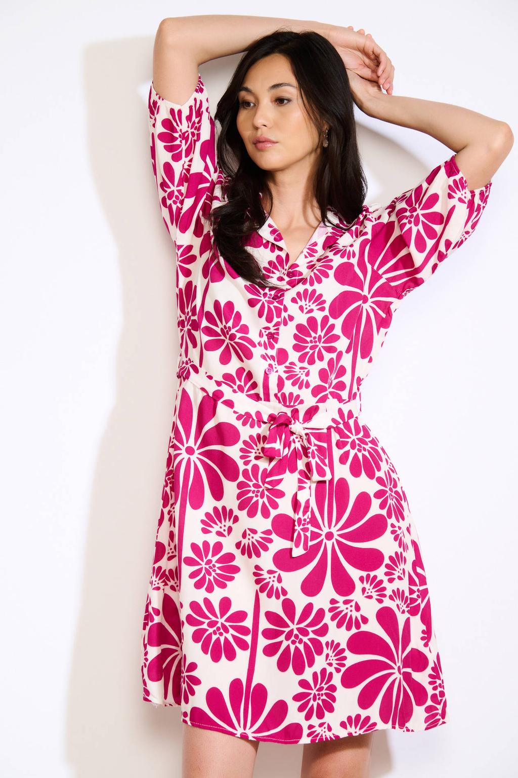 Roze en ecru dames LOLALIZA blousejurk van viscose met bloemenprint, half lange mouwen, klassieke kraag en knoopsluiting