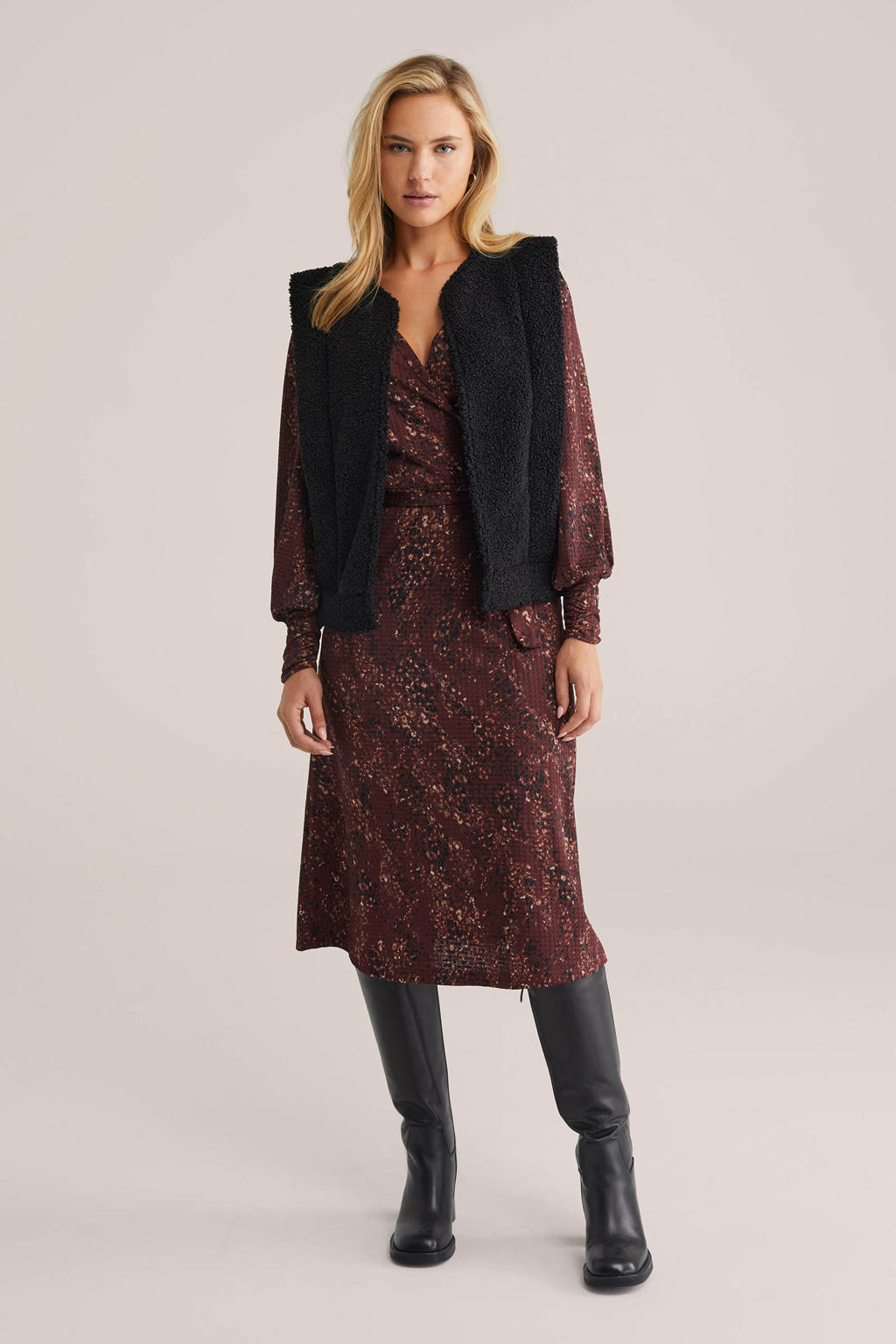 Zwarte dames WE Fashion teddy gilet met effen en ronde hals