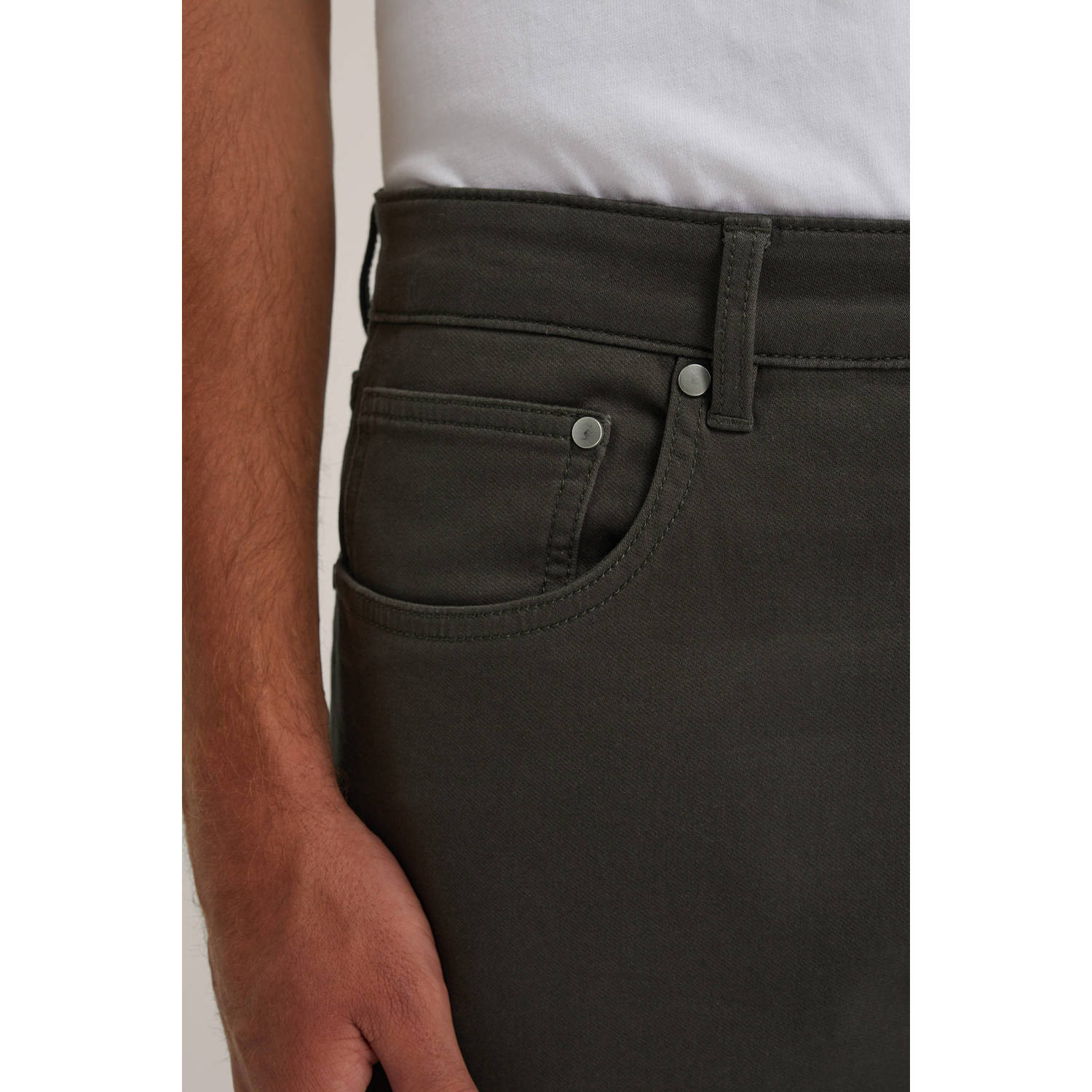 WE Fashion straight chino donkergroen
