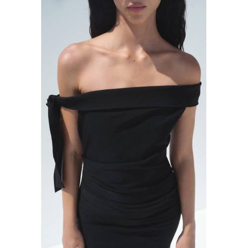 Mango off shoulder jurk zwart afbeelding