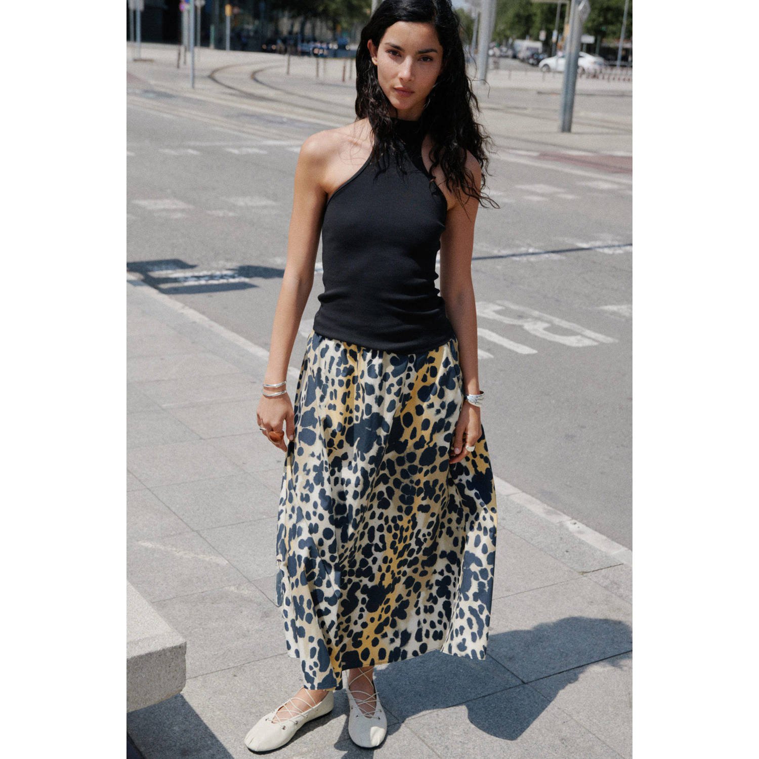 Mango midi rok zwart