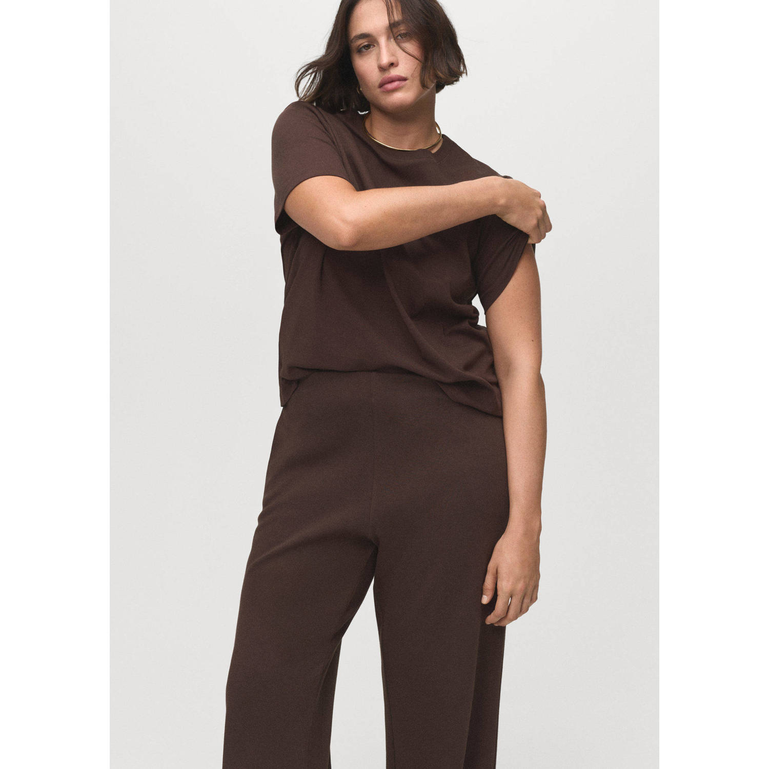Mango wide leg regular waist broek donkerbruin